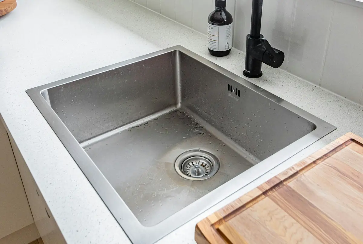 Illustratie bij: Verstopte wc of afvoer in Amersfoort: zelf proberen of bellen?